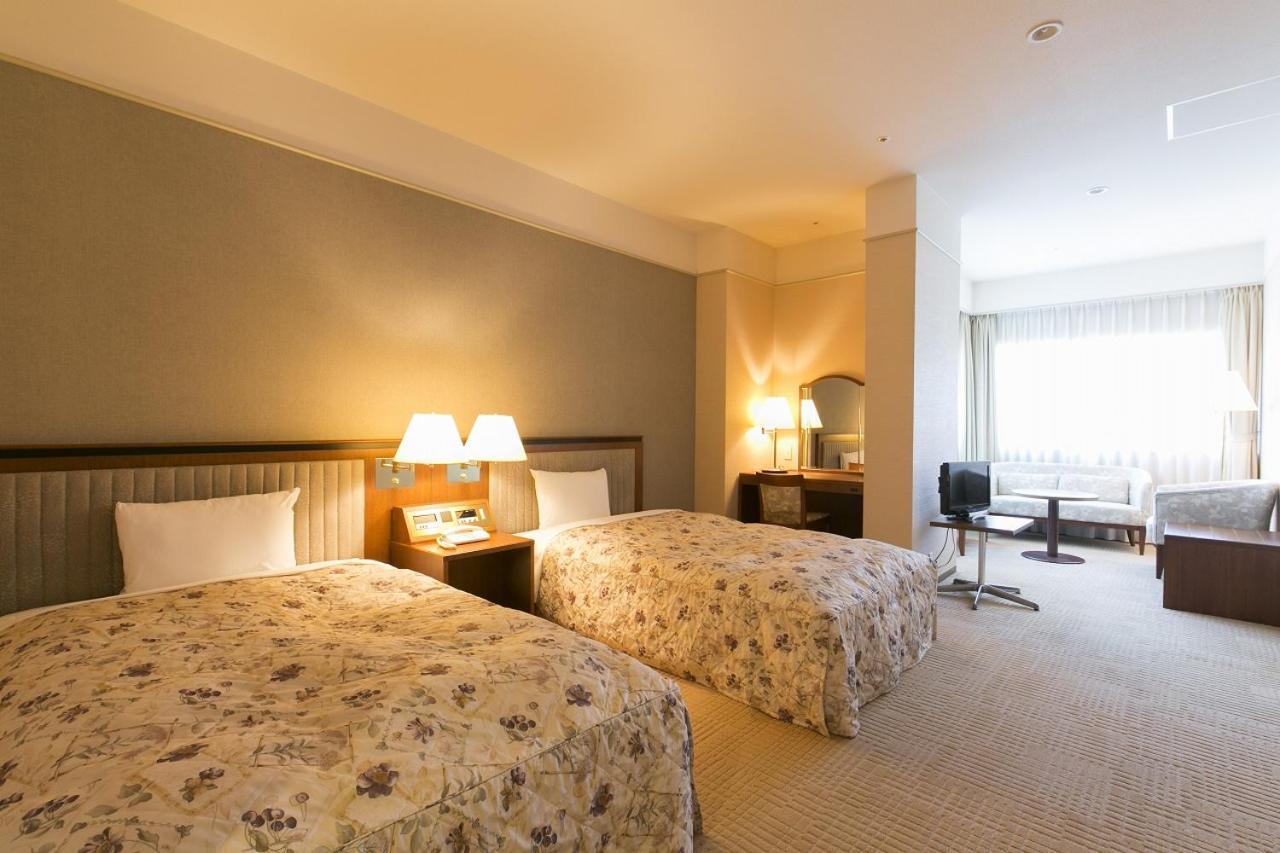 Nakanoshima Plaza Hotell Ōsaka Eksteriør bilde