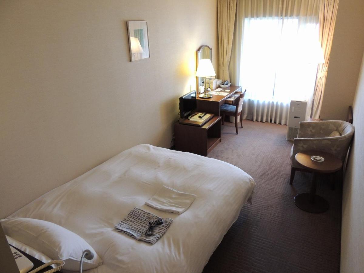 Nakanoshima Plaza Hotell Ōsaka Eksteriør bilde